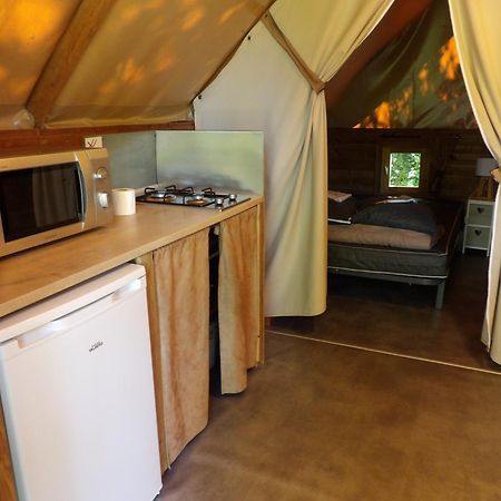 Camping Smile & Braudieres Mézières-sous-Lavardin Zewnętrze zdjęcie