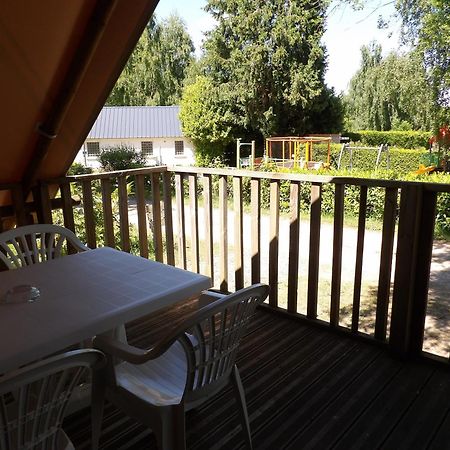 Camping Smile & Braudieres Mézières-sous-Lavardin Zewnętrze zdjęcie
