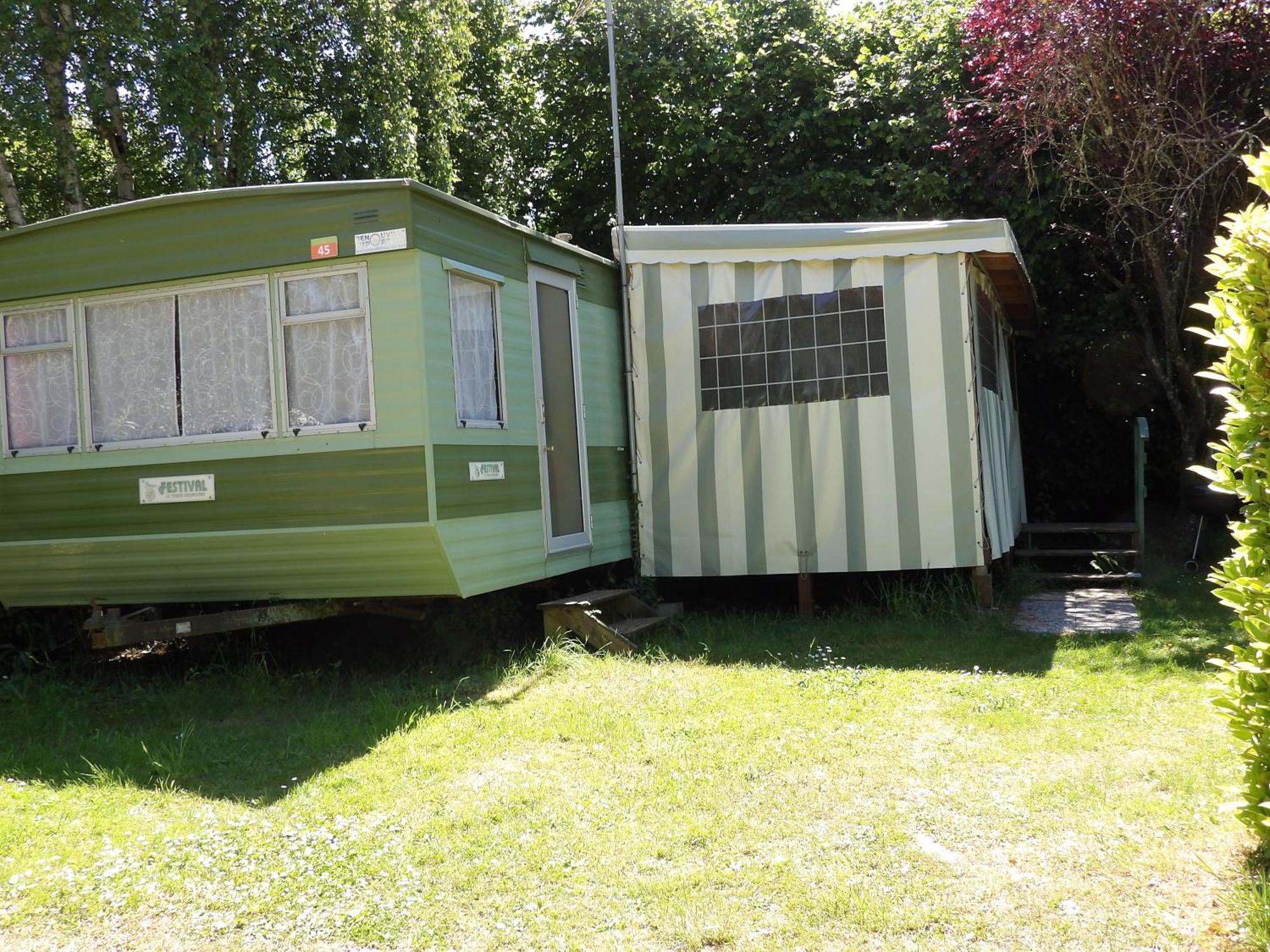 Camping Smile & Braudieres Mézières-sous-Lavardin Zewnętrze zdjęcie
